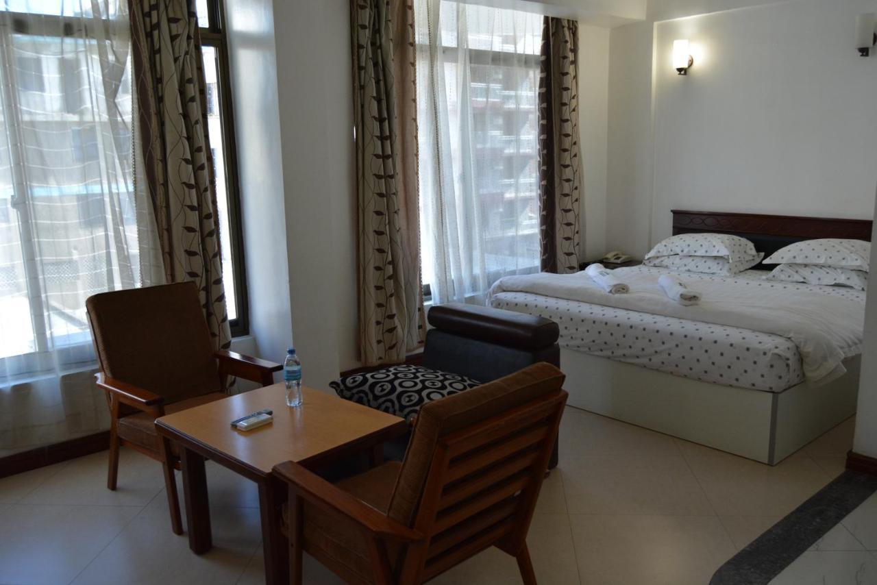 Florida Executive Inn Dar es Salaam Buitenkant foto