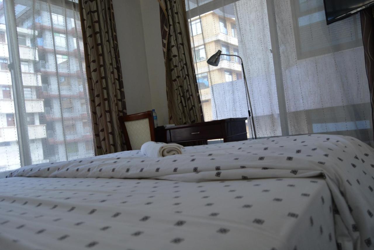 Florida Executive Inn Dar es Salaam Buitenkant foto
